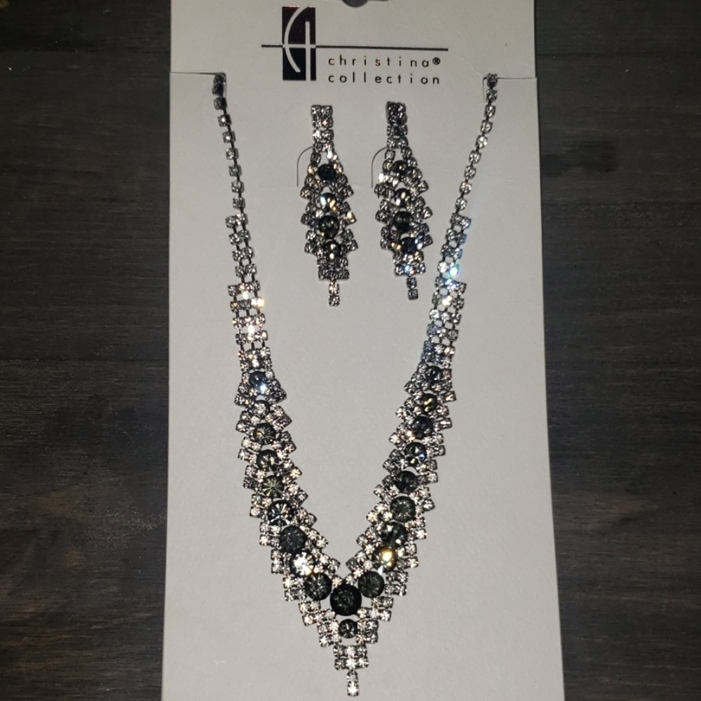 necklace and earring set
